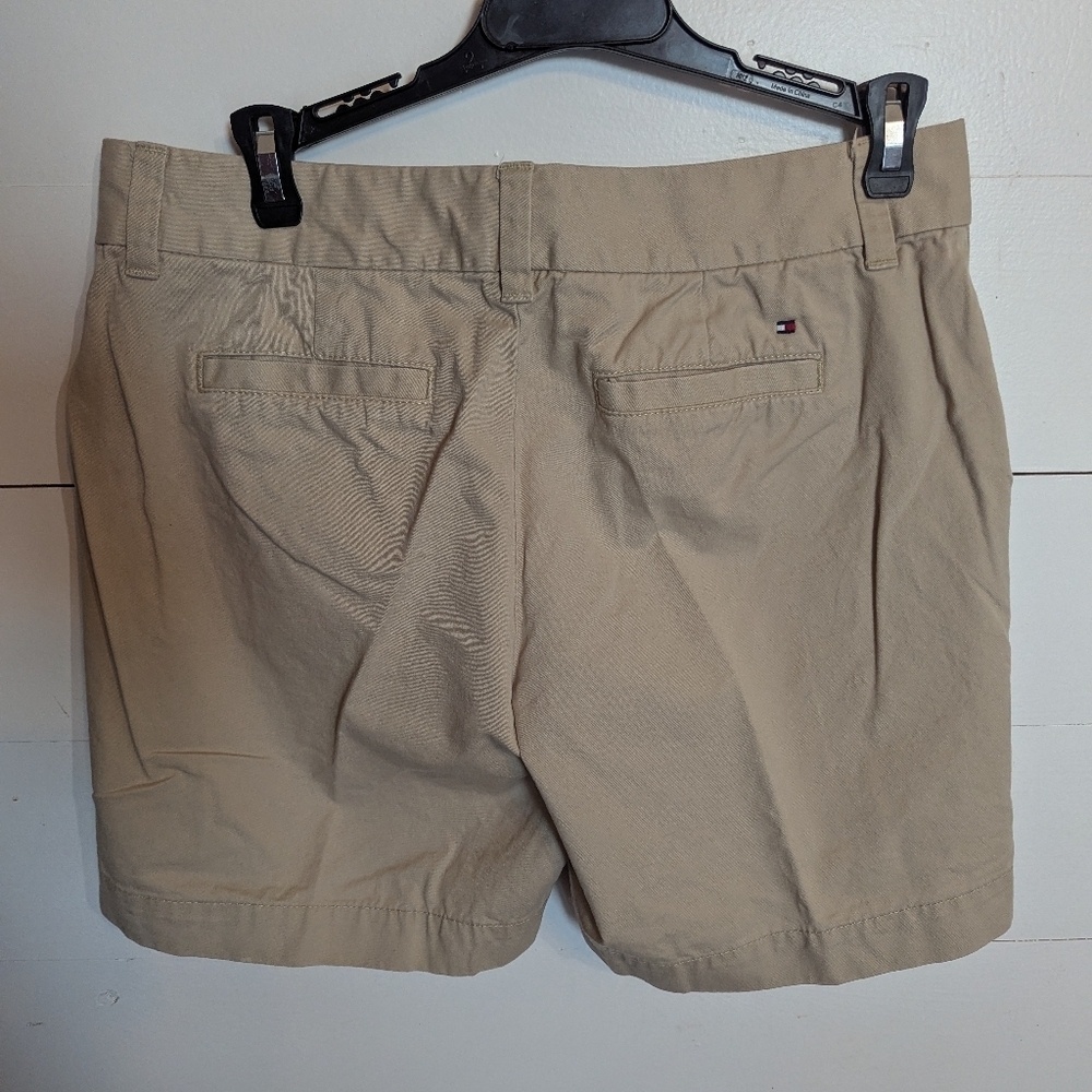 Tommy Hilfiger Beige Women's Shorts - Picture 4 of 5